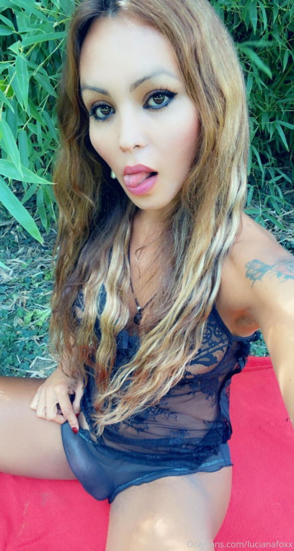 Photo by lucianafoxx published on October 15,2023 03:22:21 - BestThots