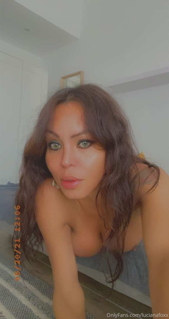 Photo by lucianafoxx published on October 15,2023 04:32:14 - BestThots
