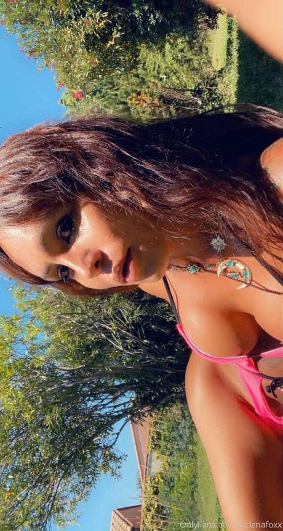 Photo by lucianafoxx published on October 15,2023 07:57:57 - BestThots