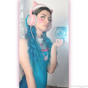 bickygram #8736075