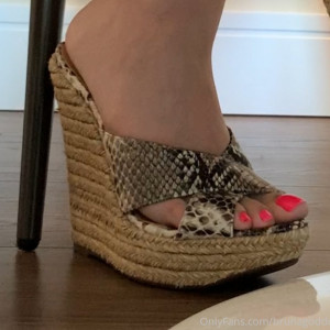 brunagoddess #8914087