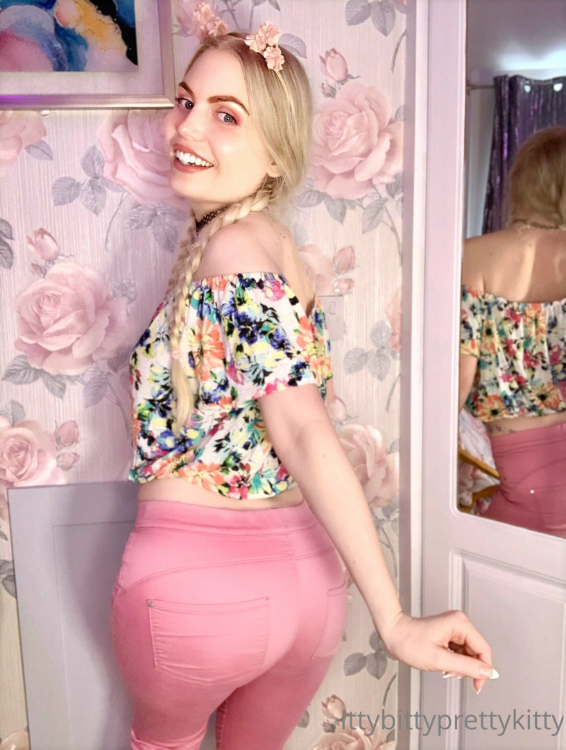 Photo by ittybittyprettykitty published on October 24,2023 21:28:22 - BestThots