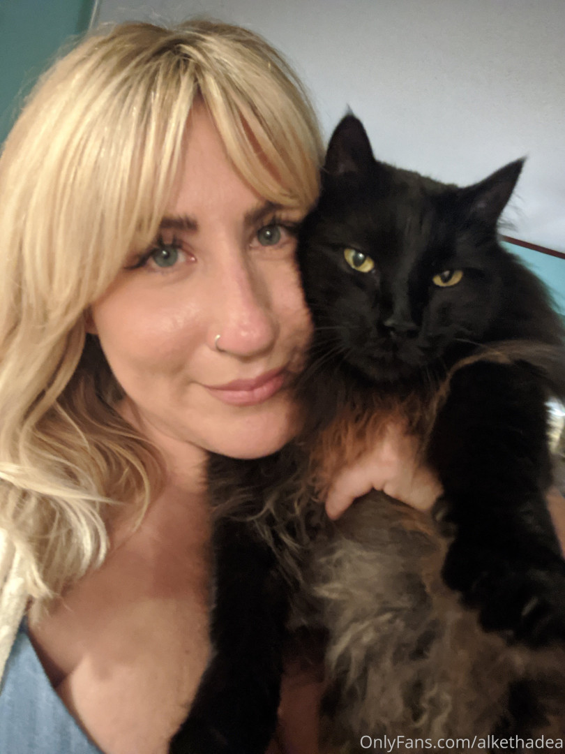 Photo by alkethadea published on November 20,2023 07:26:20 - BestThots