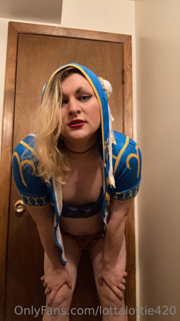 Photo by lottalottie420 published on October 14,2023 06:35:00 - BestThots
