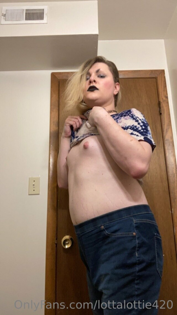 Photo by lottalottie420 published on October 14,2023 06:42:49 - BestThots