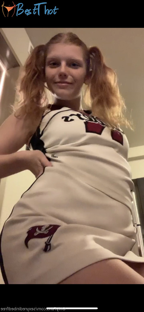 Photo by sexyredinbedfree published on December 22,2024 14:10:47 - BestThots