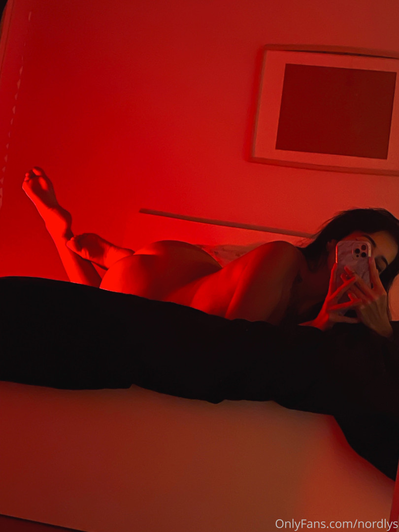 Photo by nordlys published on October 12,2023 20:43:06 - BestThots