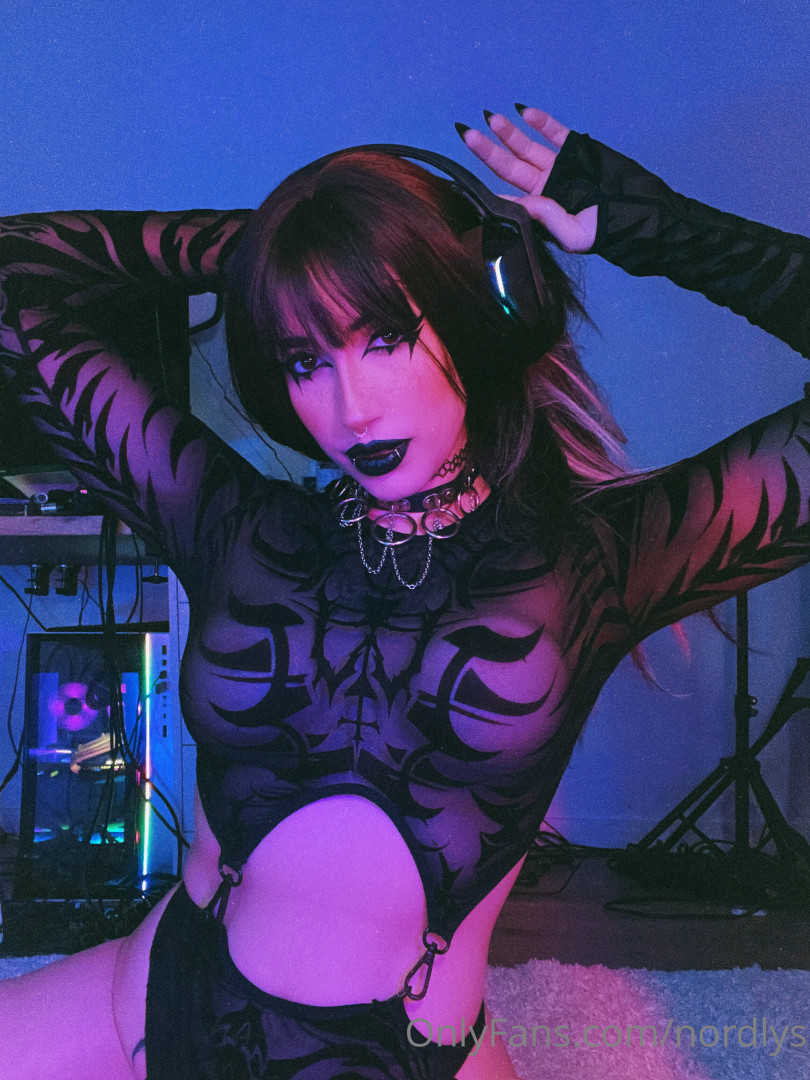 Photo by nordlys published on October 12,2023 21:59:03 - BestThots