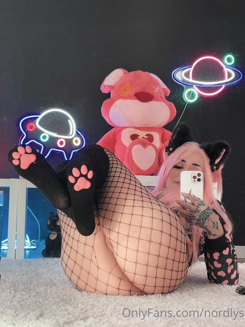 Photo by nordlys published on October 13,2023 00:24:47 - BestThots