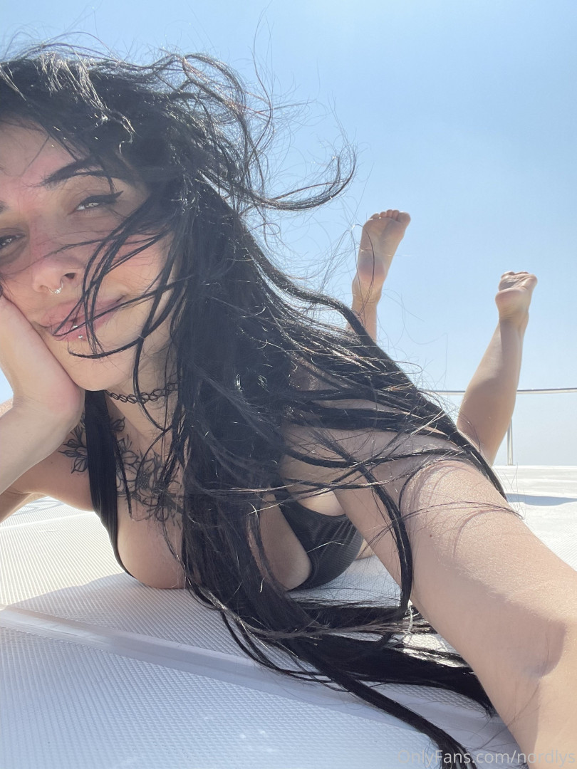 Photo by nordlys published on October 13,2023 01:54:27 - BestThots