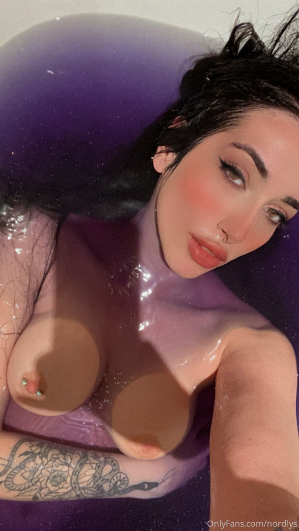 Photo by nordlys published on October 13,2023 03:15:44 - BestThots