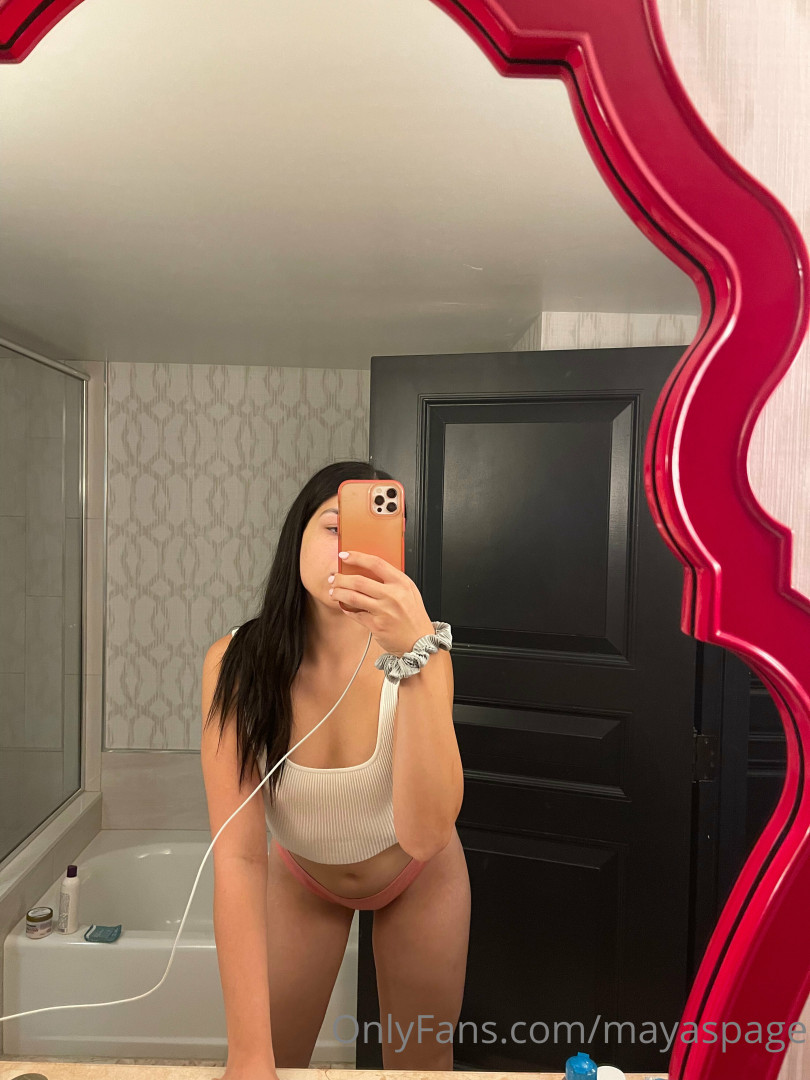 Photo by mayaspage published on October 12,2023 02:02:02 - BestThots