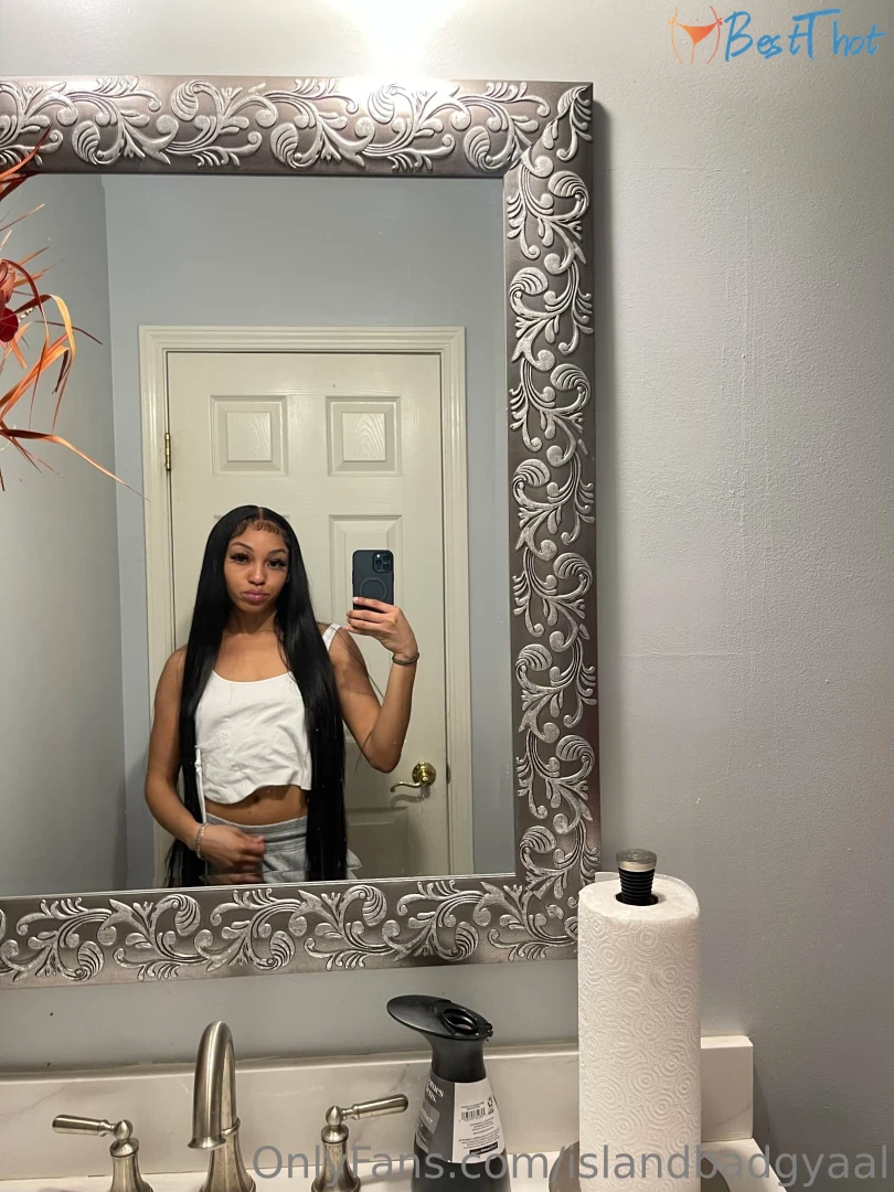 islandbadgyaal #9809889