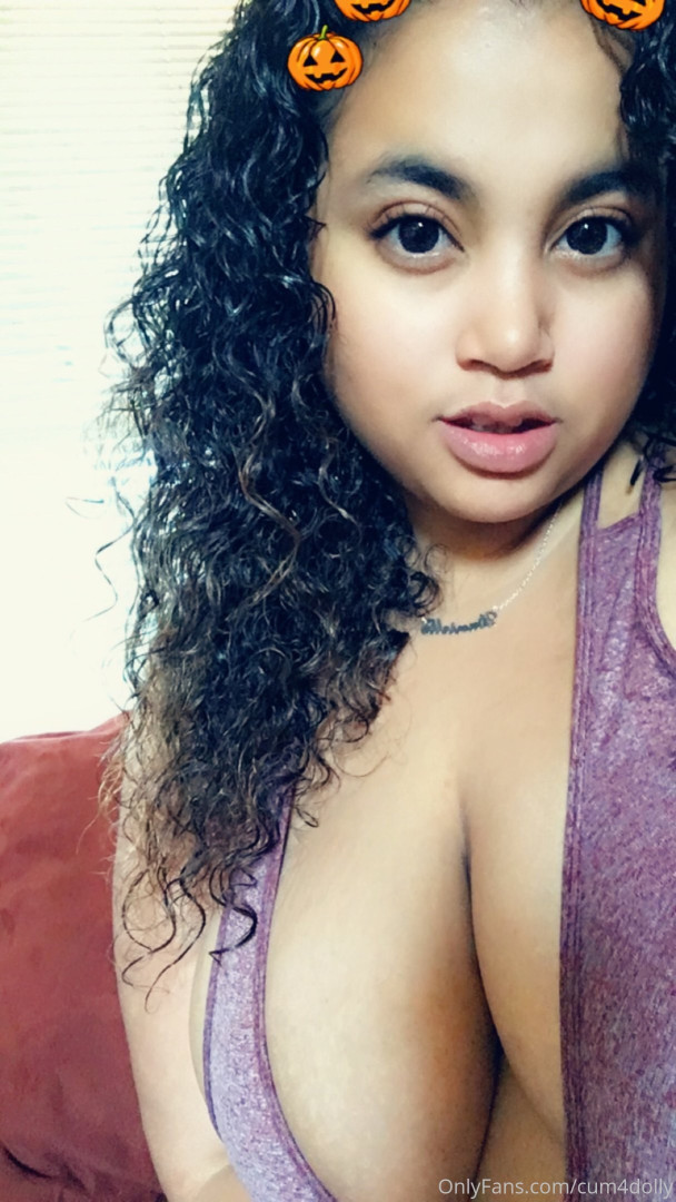 Photo by cum4dolly published on October 14,2023 06:29:21 - BestThots