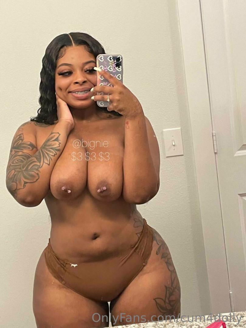 Photo by cum4dolly published on October 14,2023 15:49:07 - BestThots