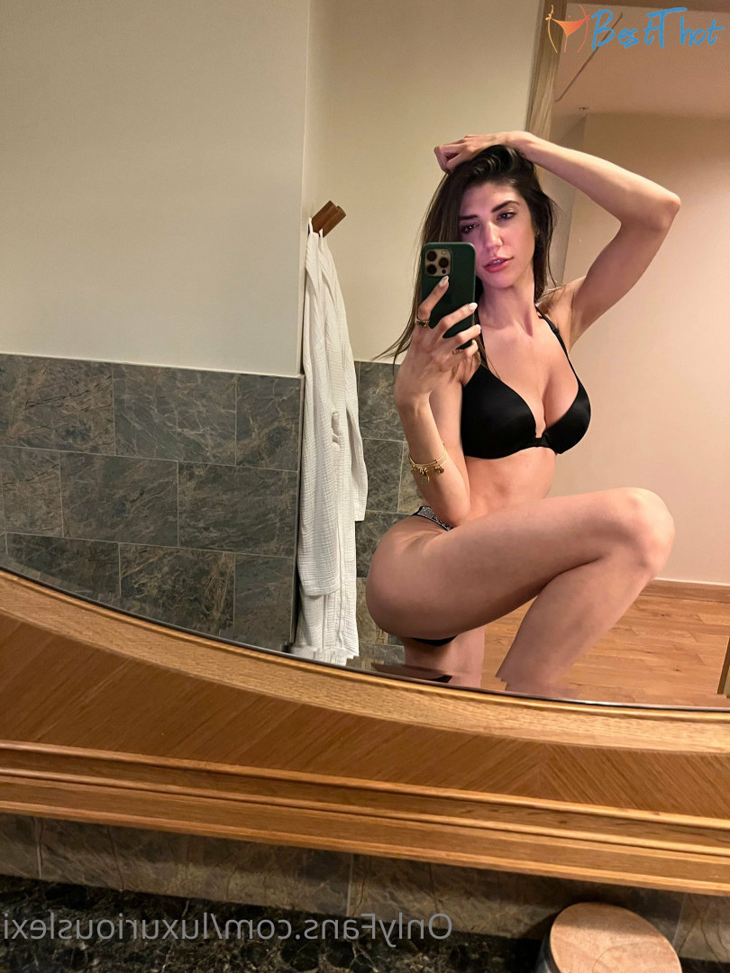 Photo by luxuriouslexi published on December 20,2024 19:10:14 - BestThots