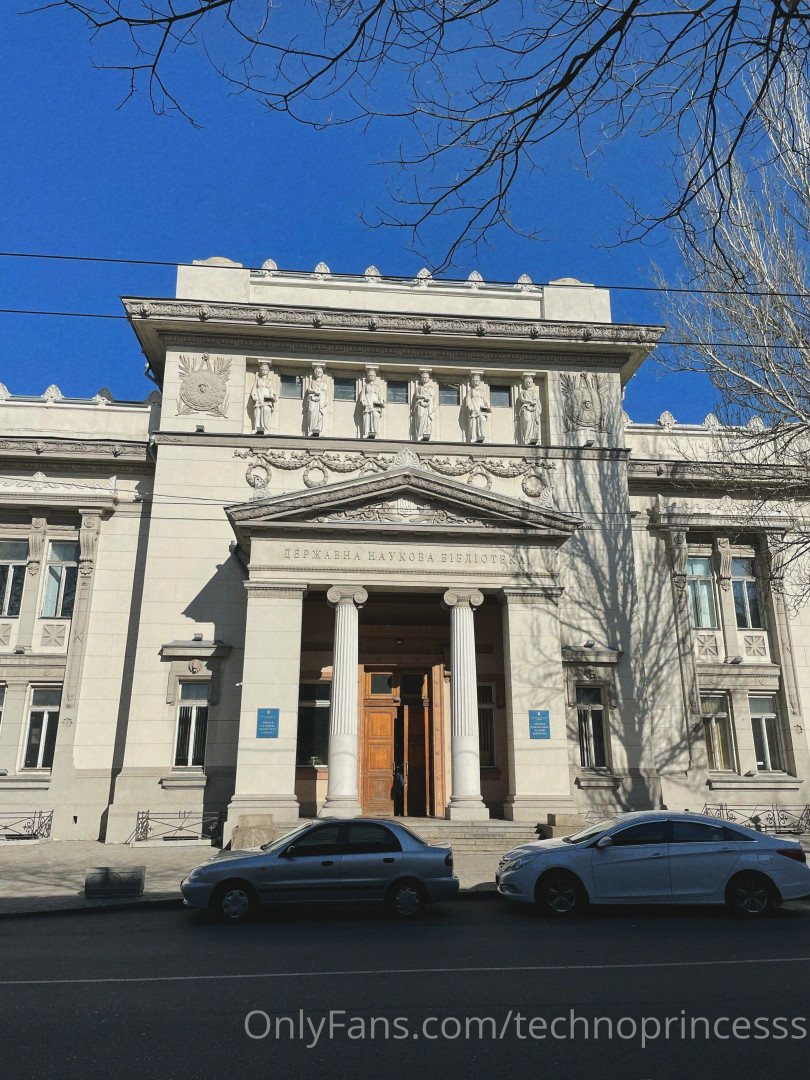 Photo by technoprincesss published on May 17,2023 07:50:03 - BestThots