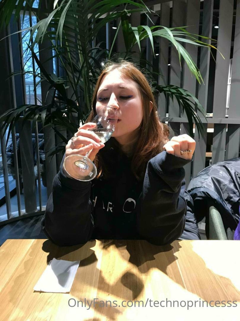 Photo by technoprincesss published on May 17,2023 07:50:03 - BestThots