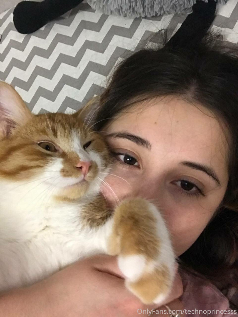 Photo by technoprincesss published on May 17,2023 07:50:07 - BestThots