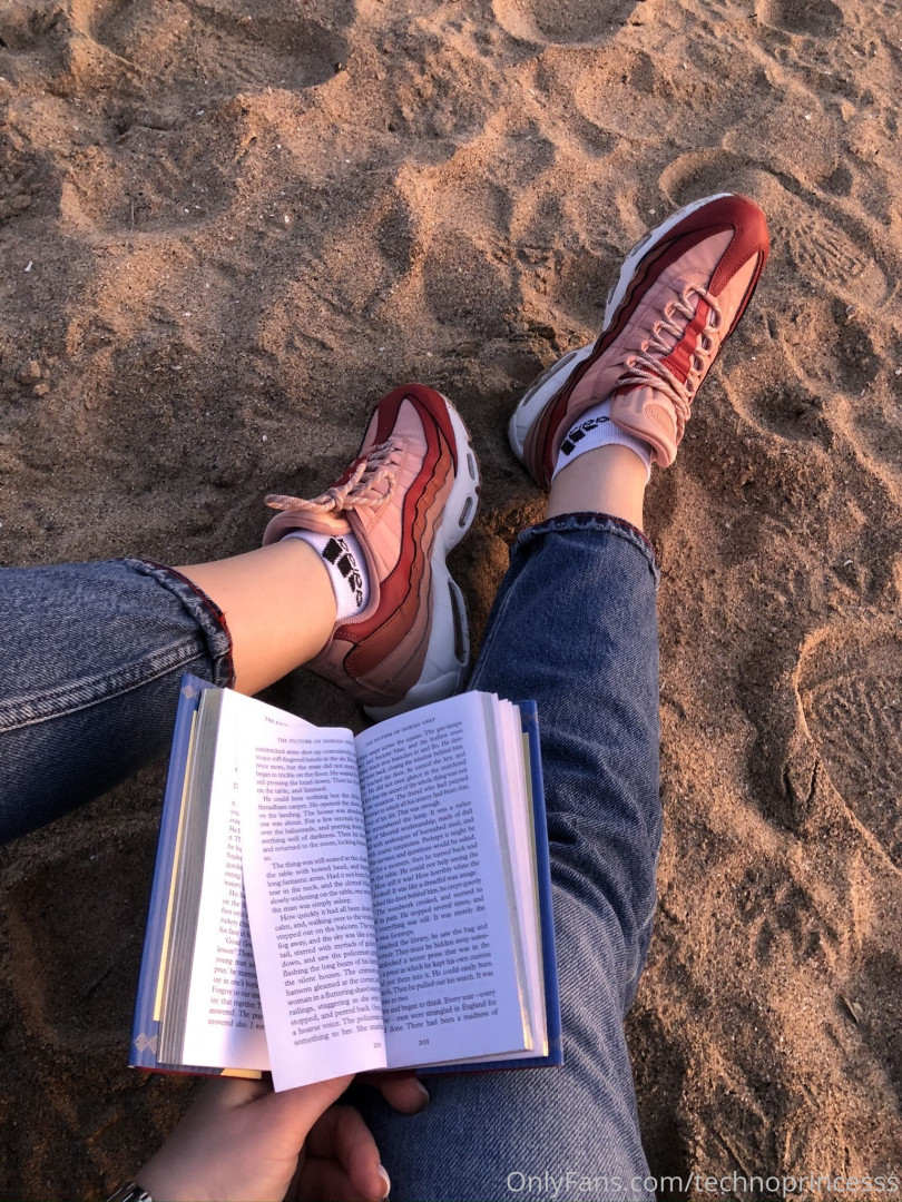 Photo by technoprincesss published on May 17,2023 07:51:11 - BestThots