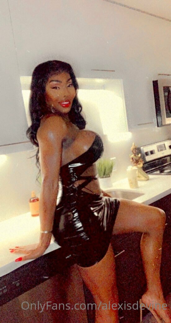 Photo by alexisdevine published on November 20,2023 01:58:21 - BestThots