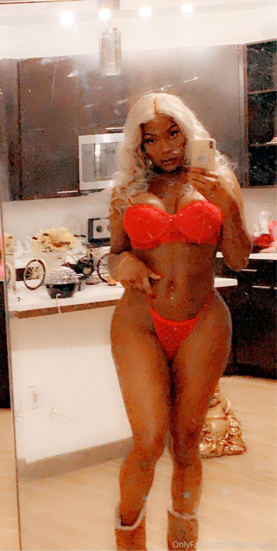 Photo by alexisdevine published on November 20,2023 01:58:34 - BestThots