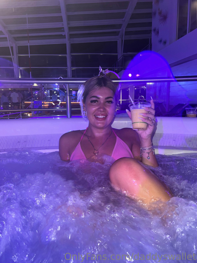 Photo by daddyswallet published on June 28,2023 12:07:47 - BestThots