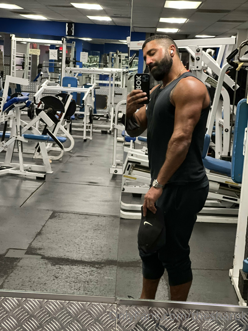 Photo by thesharok published on May 16,2023 20:18:48 - BestThots