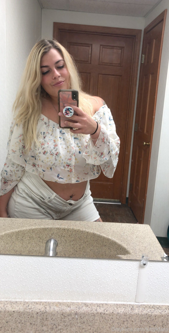 Photo by kittykfans published on August 30,2023 13:42:44 - BestThots