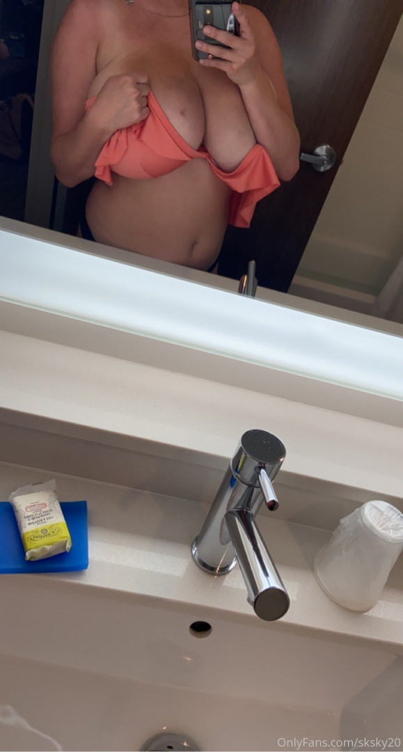 Photo by sksky20 published on June 5,2023 04:28:32 - BestThots