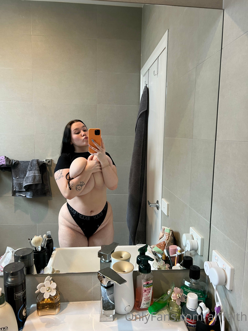 Photo by arifaith published on November 24,2023 10:58:34 - BestThots