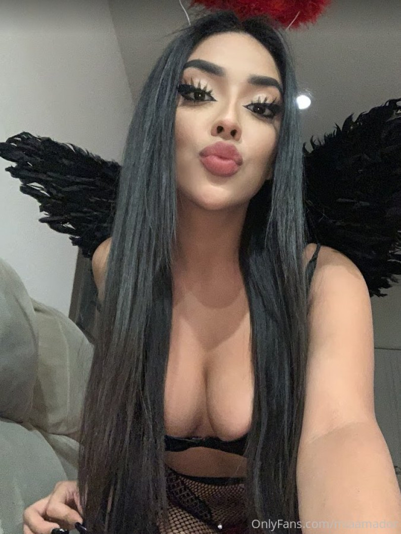 Photo by miaamador published on October 16,2023 14:49:21 - BestThots