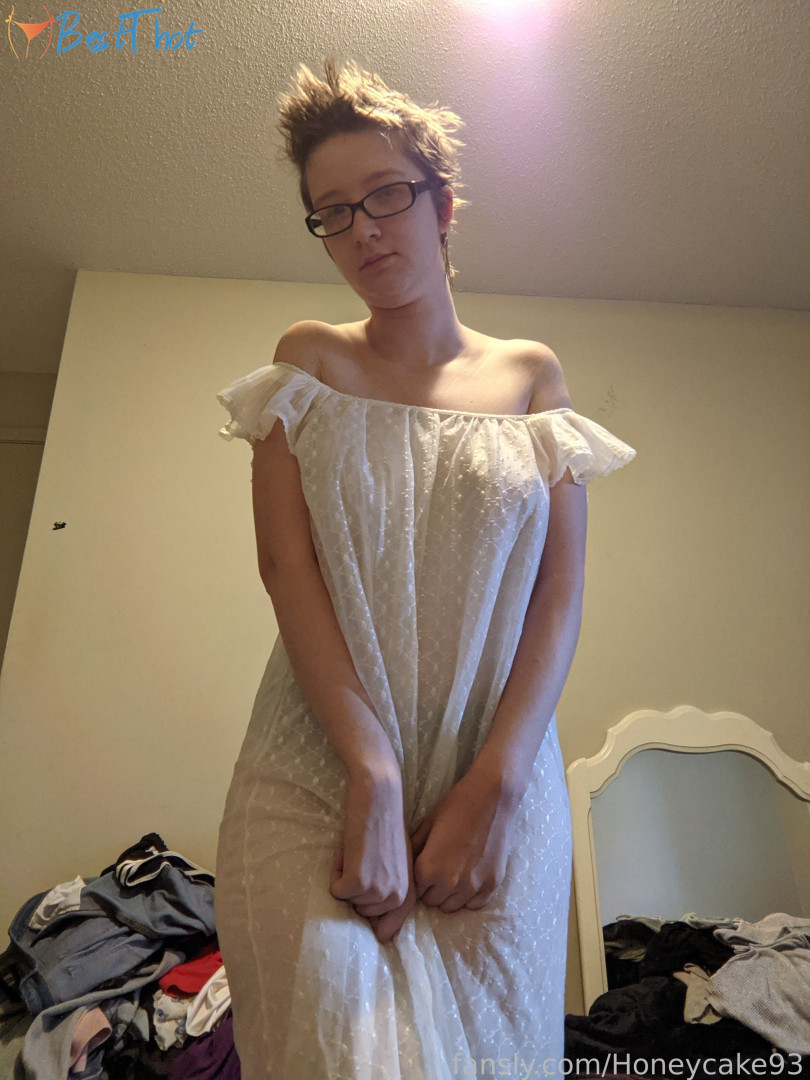 Photo by honeycake93 published on January 26,2025 07:01:08 - BestThots