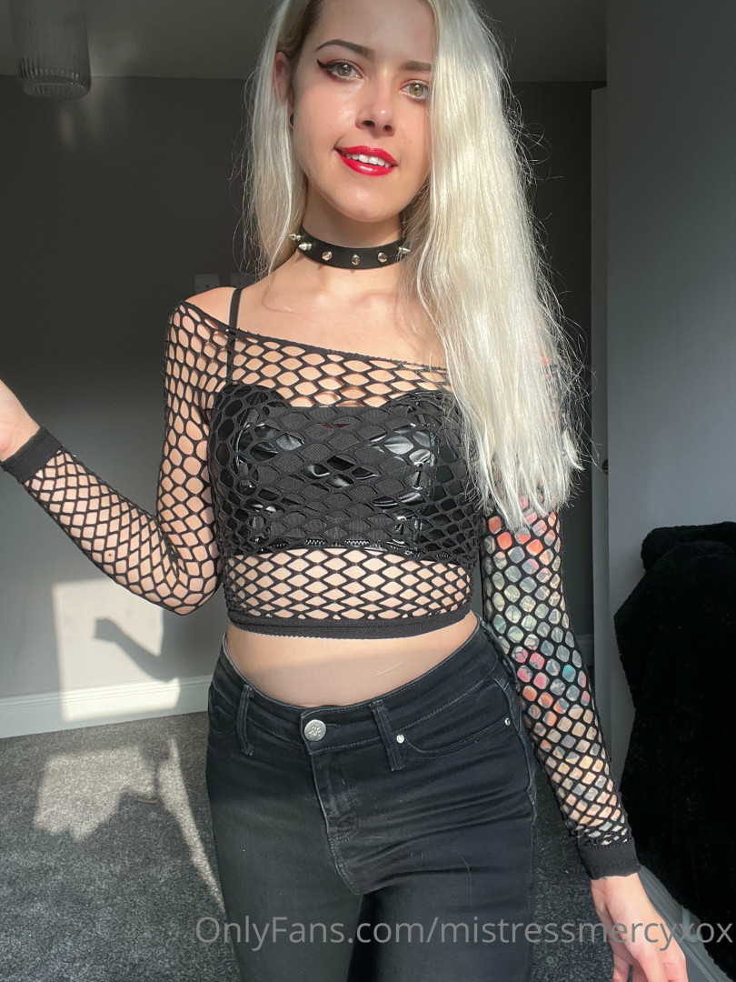 Photo by mistressmercyxox published on July 23,2023 01:27:55 - BestThots