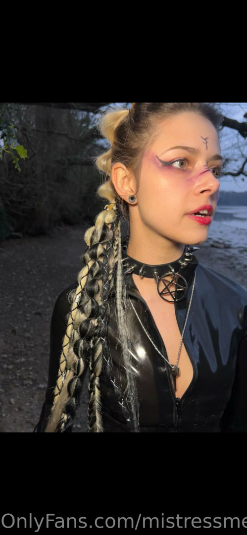 Photo by mistressmercyxox published on July 23,2023 01:33:23 - BestThots