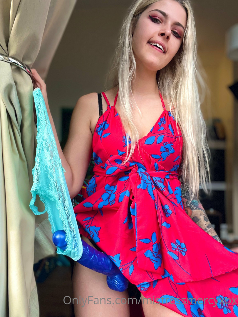 Photo by mistressmercyxox published on July 23,2023 01:38:03 - BestThots