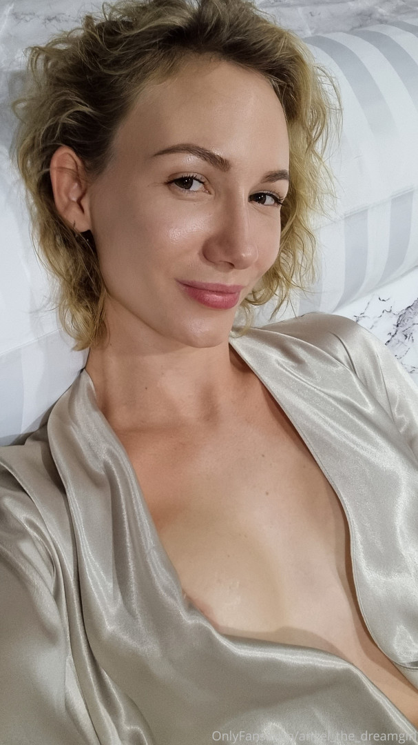 Photo by angel_the_dreamgirl published on November 21,2023 07:51:21 - BestThots