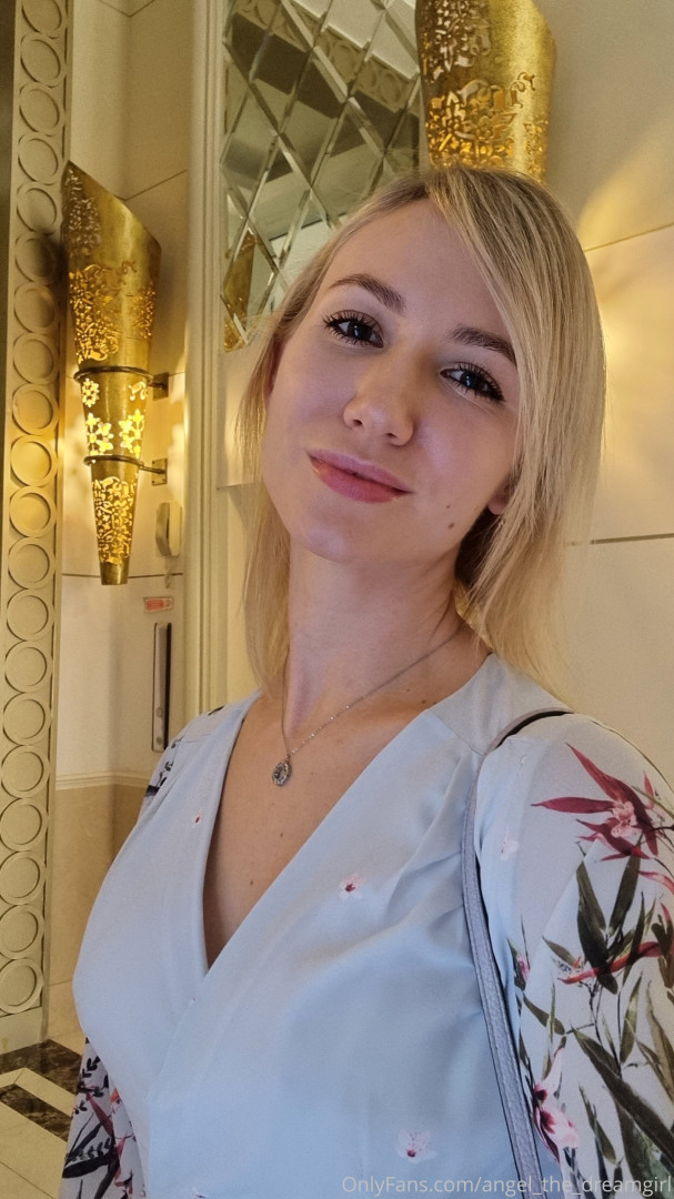 Photo by angel_the_dreamgirl published on November 21,2023 07:51:28 - BestThots