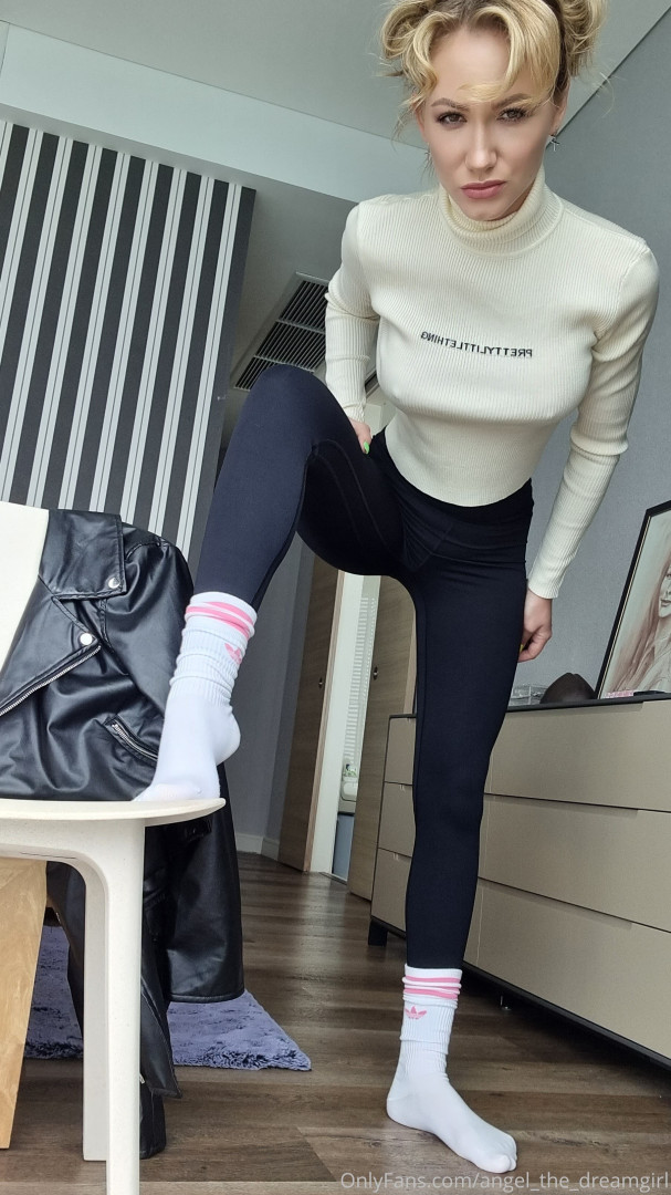 Photo by angel_the_dreamgirl published on November 21,2023 07:54:50 - BestThots