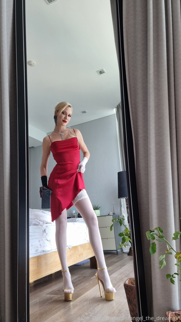 Photo by angel_the_dreamgirl published on November 21,2023 07:55:40 - BestThots