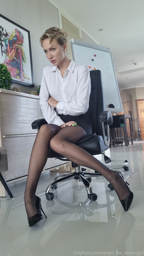 Photo by angel_the_dreamgirl published on November 21,2023 07:56:00 - BestThots