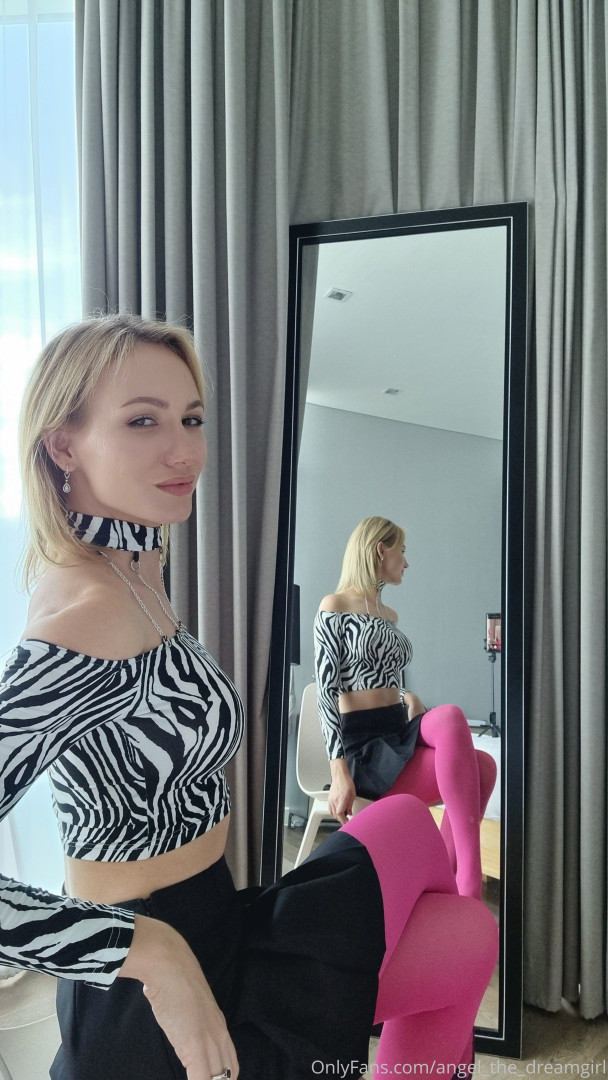 Photo by angel_the_dreamgirl published on November 21,2023 07:56:04 - BestThots