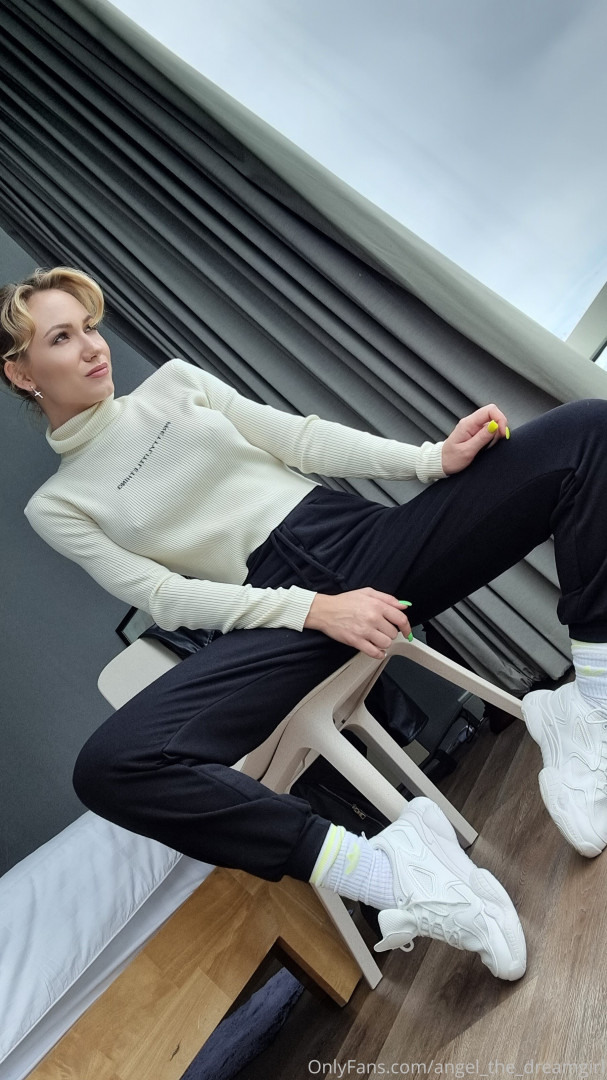 Photo by angel_the_dreamgirl published on November 21,2023 07:56:20 - BestThots