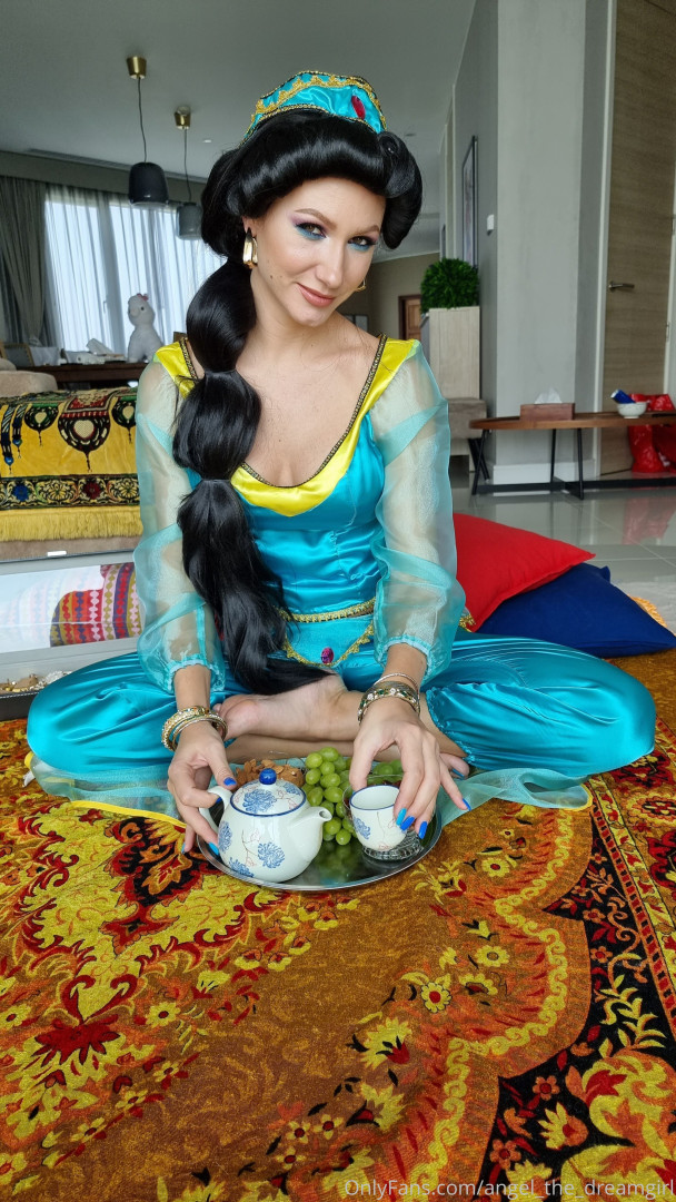 Photo by angel_the_dreamgirl published on November 21,2023 07:57:04 - BestThots