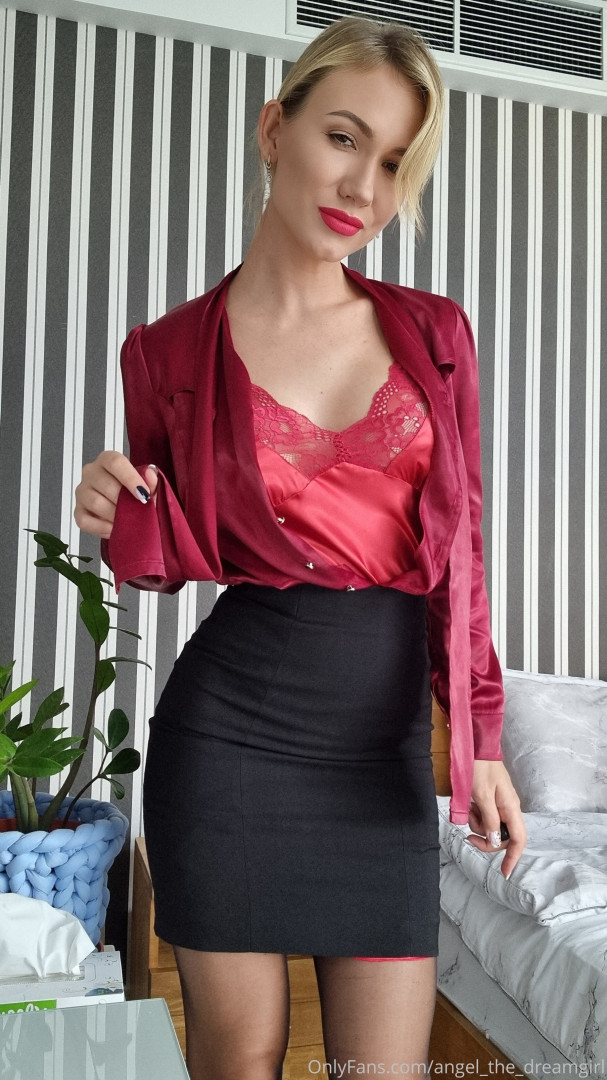 Photo by angel_the_dreamgirl published on November 21,2023 08:00:44 - BestThots