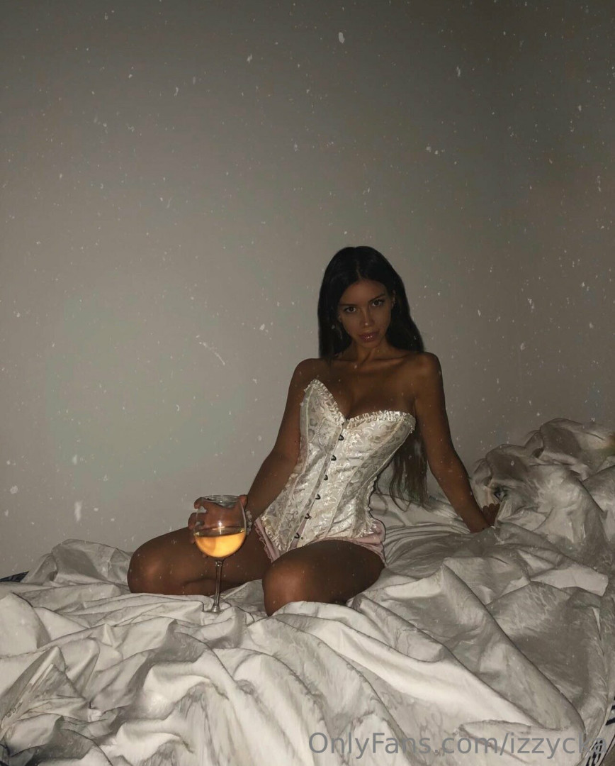 Photo by izzycka published on July 11,2023 21:06:31 - BestThots