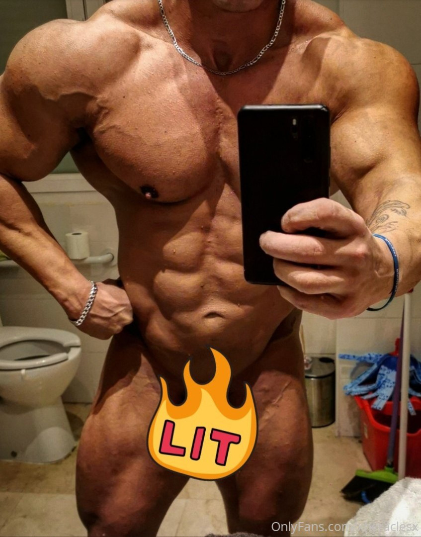 Photo by xheraclesx published on May 15,2023 23:15:55 - BestThots