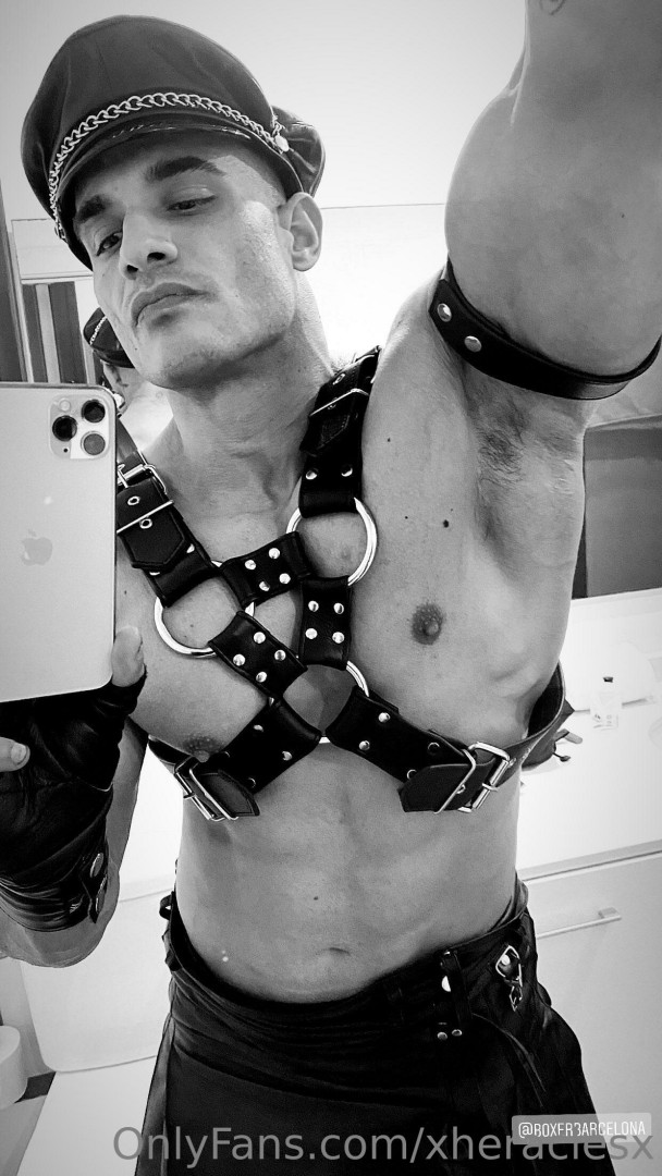 Photo by xheraclesx published on May 15,2023 23:16:19 - BestThots