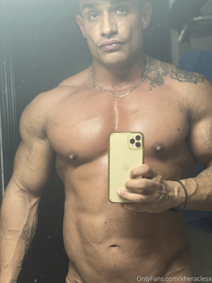 Photo by xheraclesx published on May 15,2023 23:16:30 - BestThots