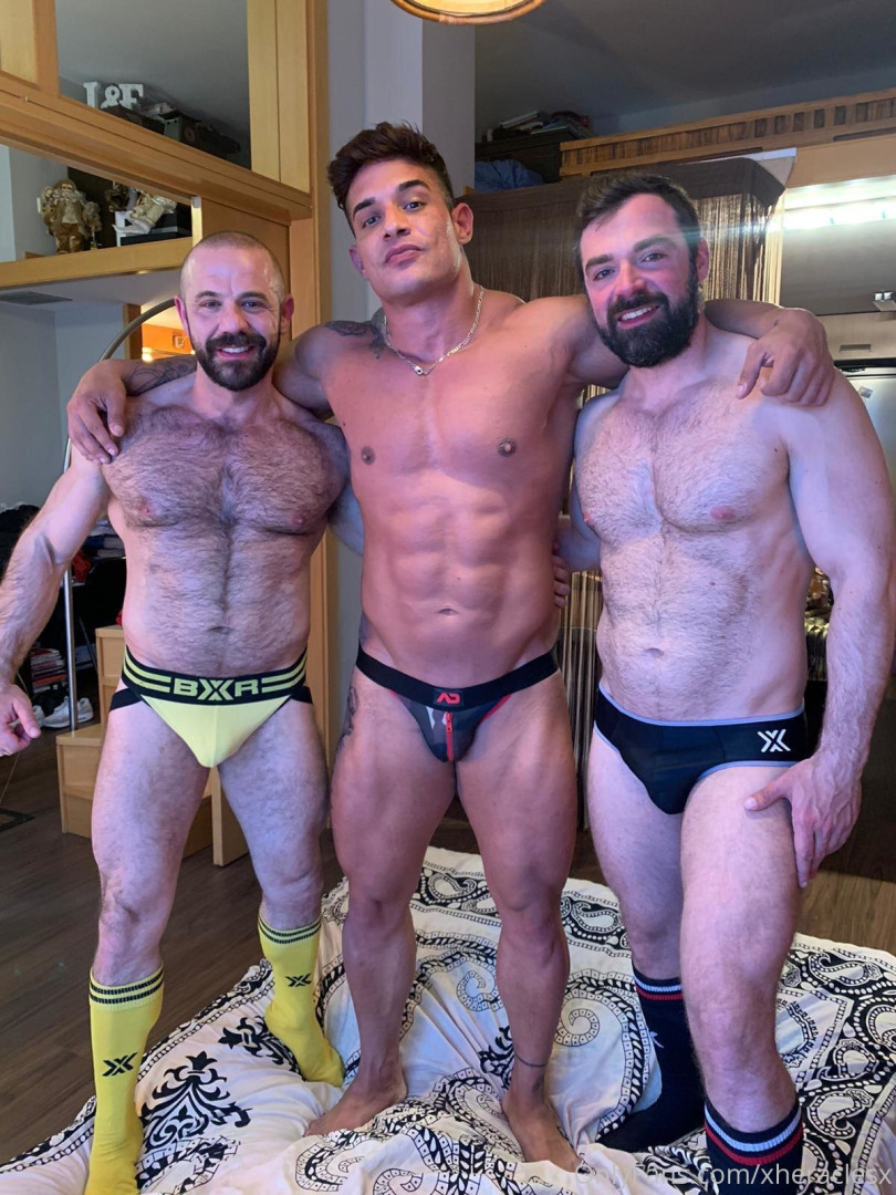 Photo by xheraclesx published on May 15,2023 23:17:40 - BestThots